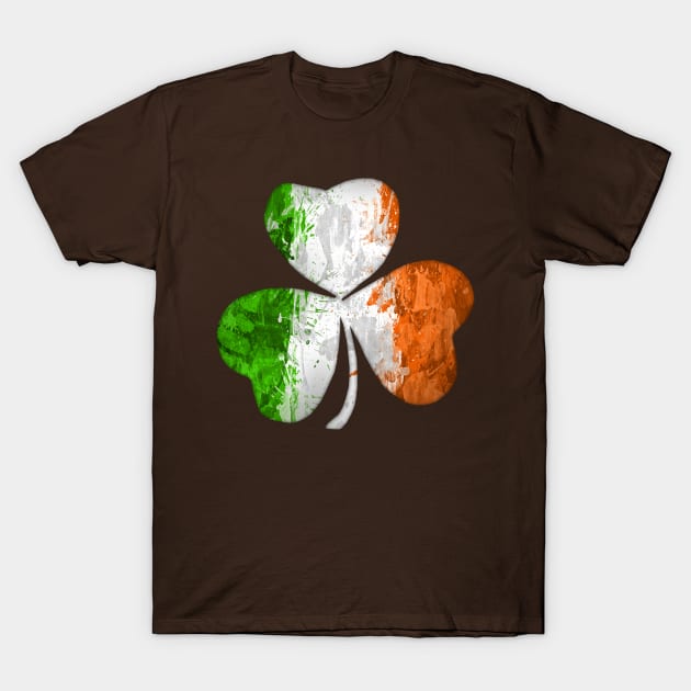 Irish Shamrock Grunge T-Shirt by GAz